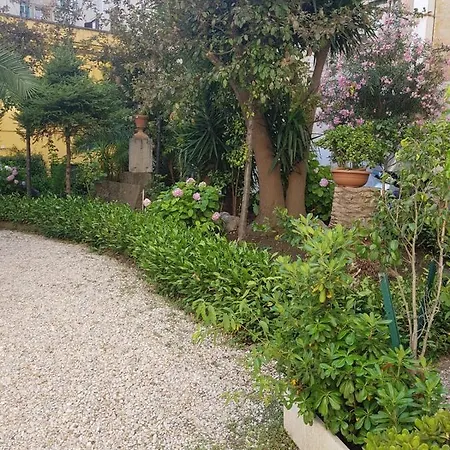 Bed & Breakfast Le Tre Sorelle A Testaccio 3*