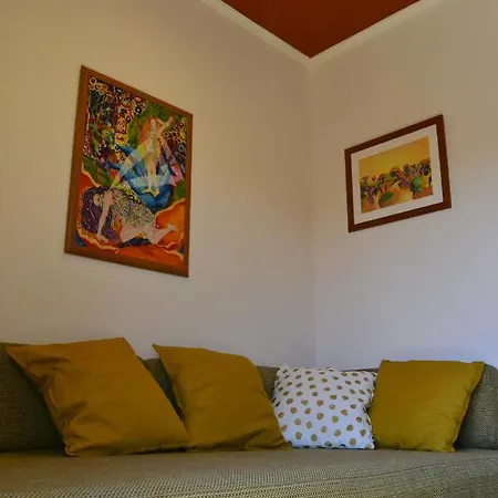 Le Tre Sorelle A Testaccio Řím