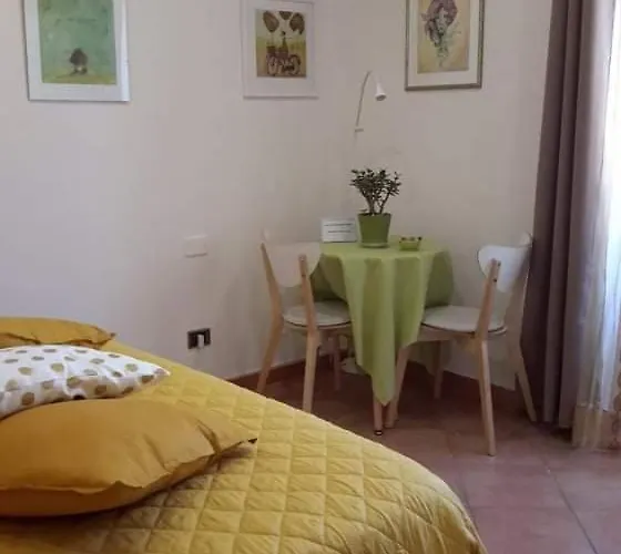 Frühstückspension Le Tre Sorelle A Testaccio 3*
