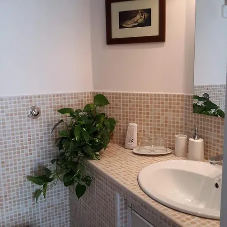 Le Tre Sorelle A Testaccio לינה וארוחת בוקר 3*