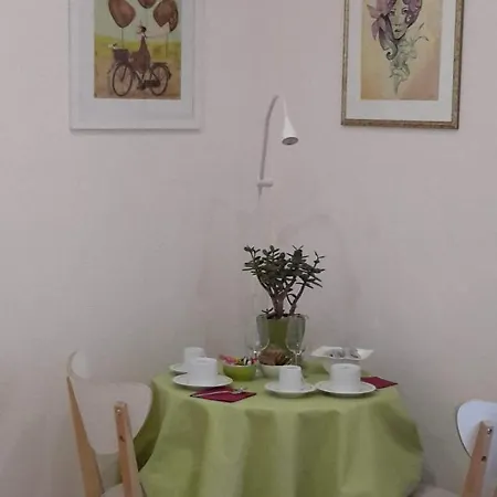 Frühstückspension Le Tre Sorelle A Testaccio 3*