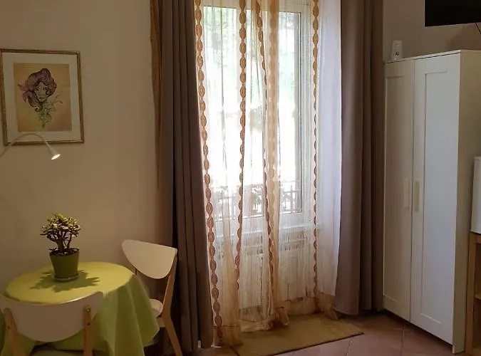 Le Tre Sorelle A Testaccio B&B