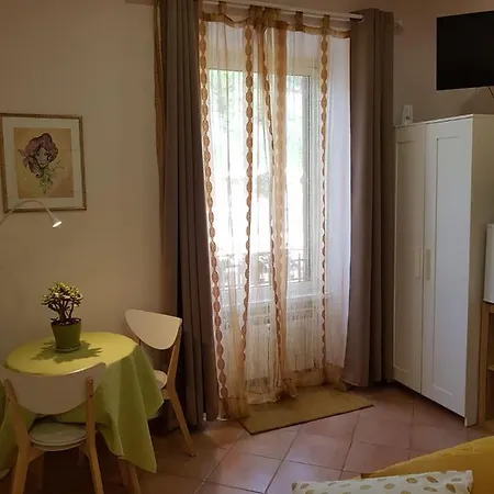 Le Tre Sorelle A Testaccio Alojamento de Acomodação e Pequeno-almoço